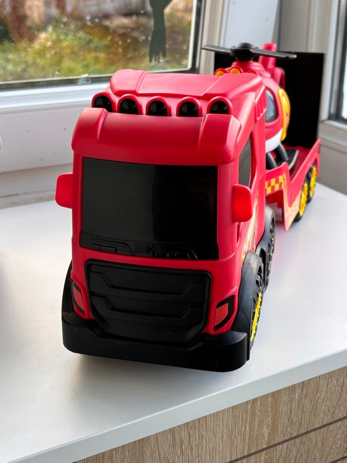Camion dépanneuse et hélicoptère - jeu enfant - photo numéro 2