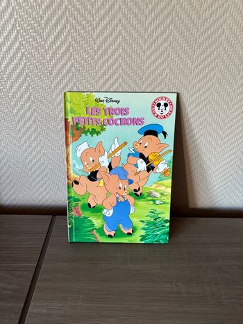 Livre les trois petits cochons