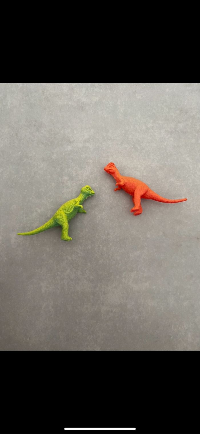 Lot de 2 petits dinosaures - photo numéro 2