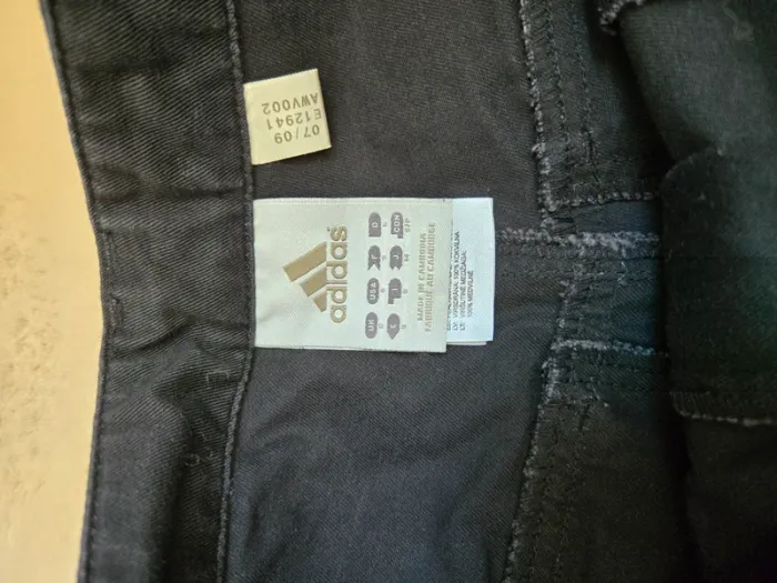 Pantalon Adidas taille S - photo numéro 2