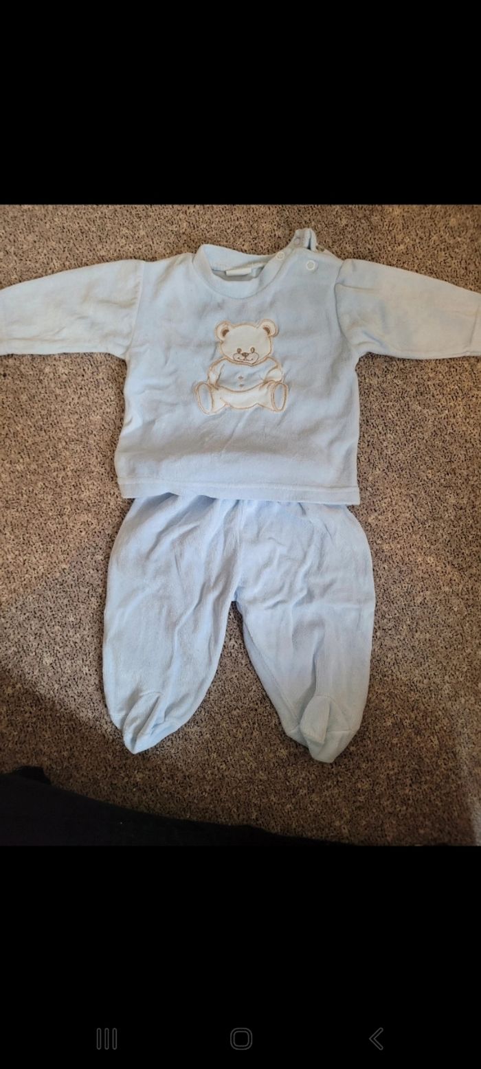 Lot pijamas 3mois - photo numéro 6