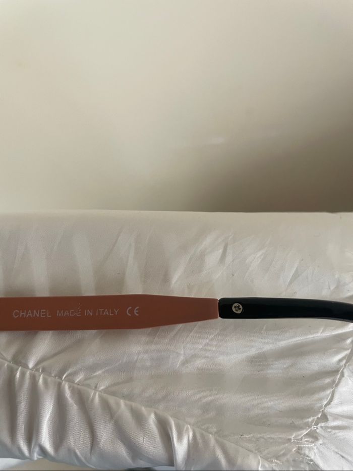 Lunettes de soleil femme - photo numéro 3