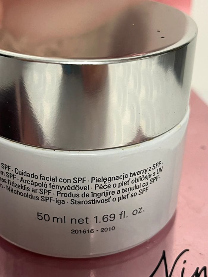 Crème anti âge derma cosmetics - photo numéro 5