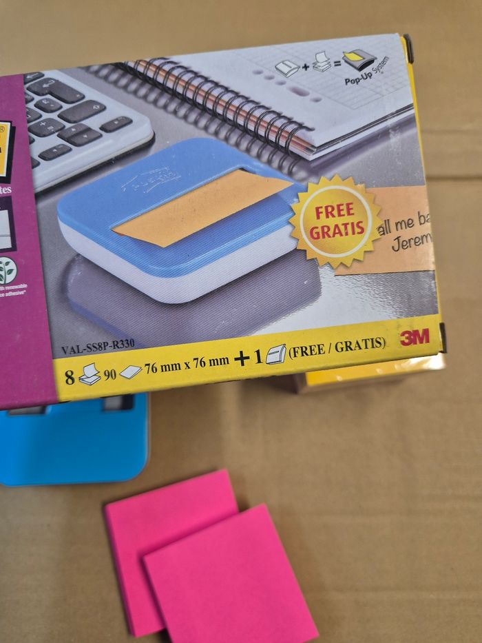 Distributeur de post-it + bloc Post-it - photo numéro 7