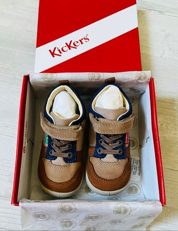 Baskets Kickers neuves, pointure 22