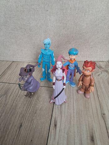 Figurines des 5 personnages du conte la planète des alphas. Recrealire. La fée, furiosa, olibrius, petit malin, bêta 
