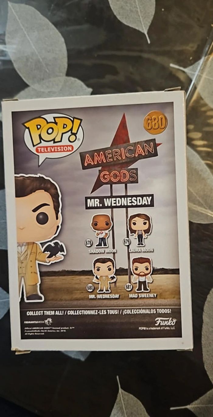 Funko pop 680 MR wednesday - photo numéro 3