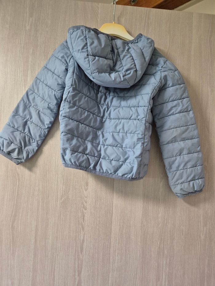 Lot de 3 vestes 6ans - photo numéro 2