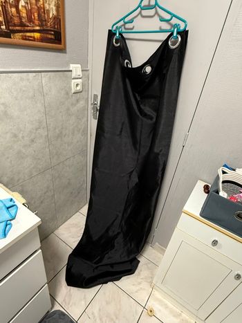 1 rideau noir