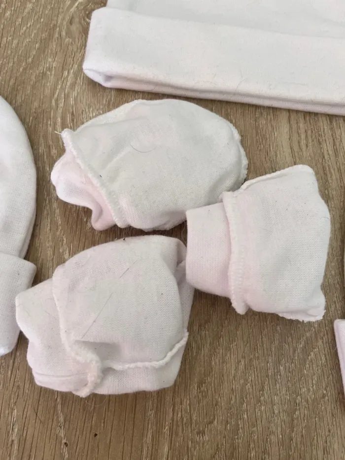 Ensemble bonnets/gants - photo numéro 3