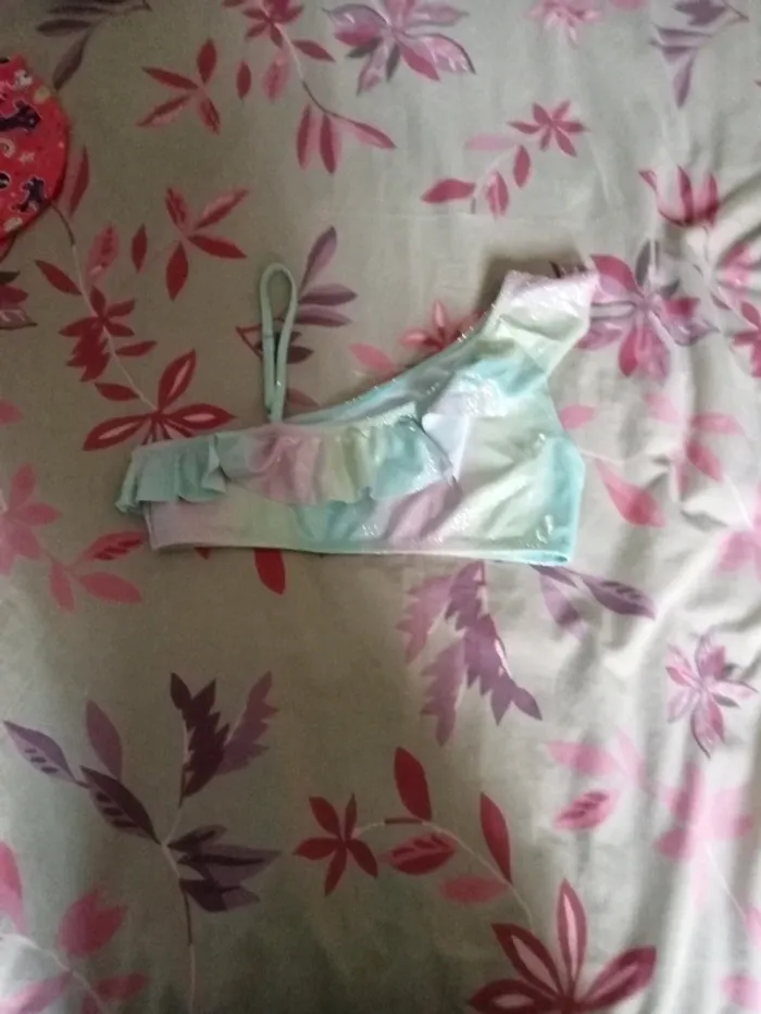 Maillot de bain à paillettes+ bonnet de bain - photo numéro 2
