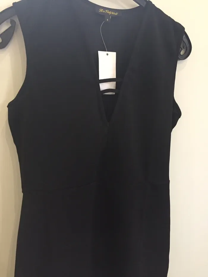Robe noir sexy - photo numéro 2