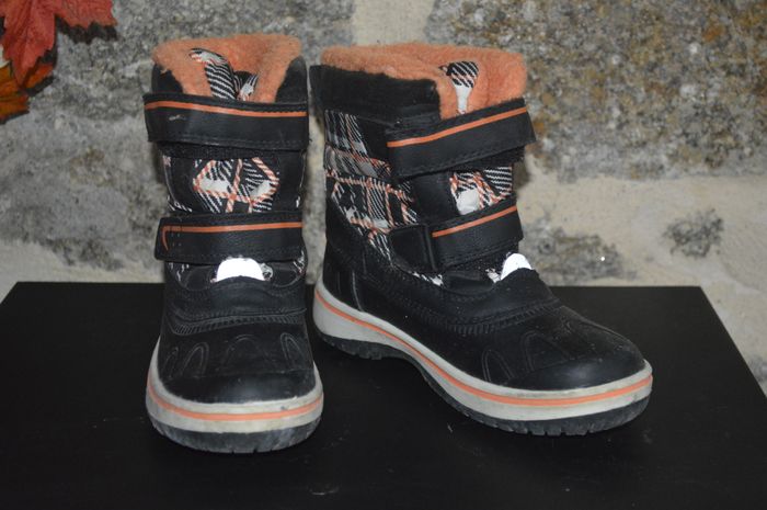 bottes noir et orange 29