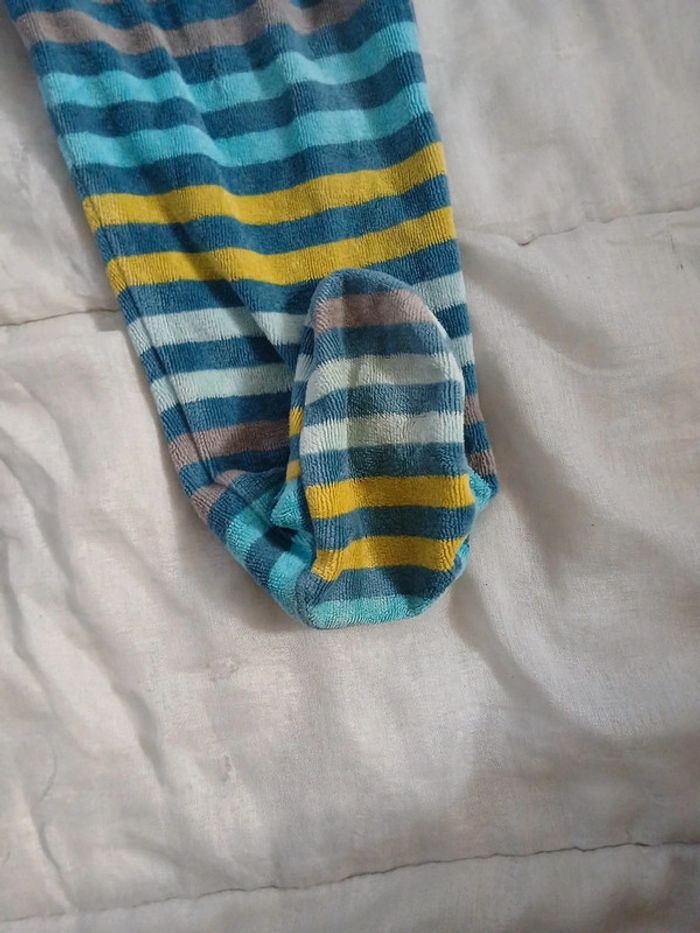 Pyjama 18 M - photo numéro 2