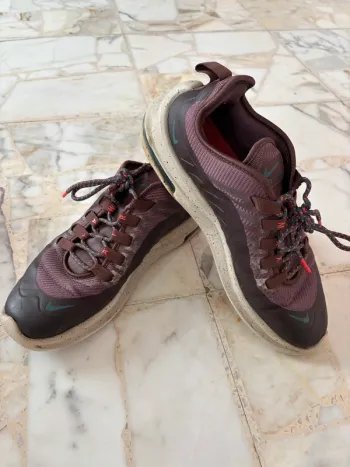 Nike Air Max Axis