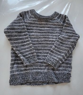 Pull gris taille 18 mois