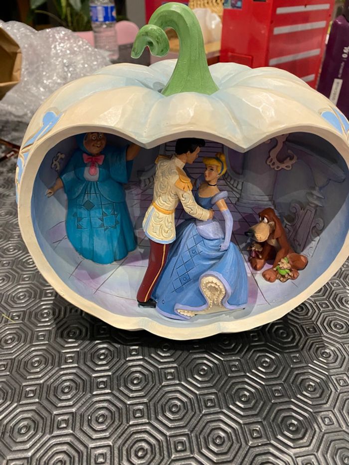 Figurine disney traditions cendrillon citrouille