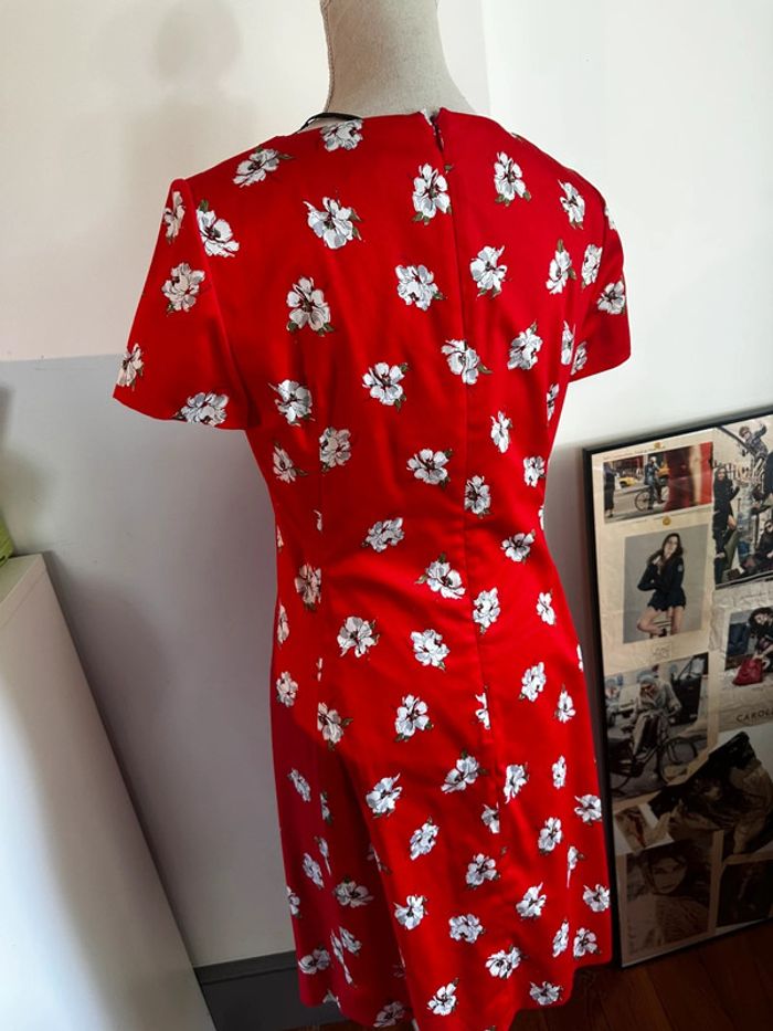 🌸Robe Caroll rouge à fleurs blanches – Taille 40 – Neuve avec