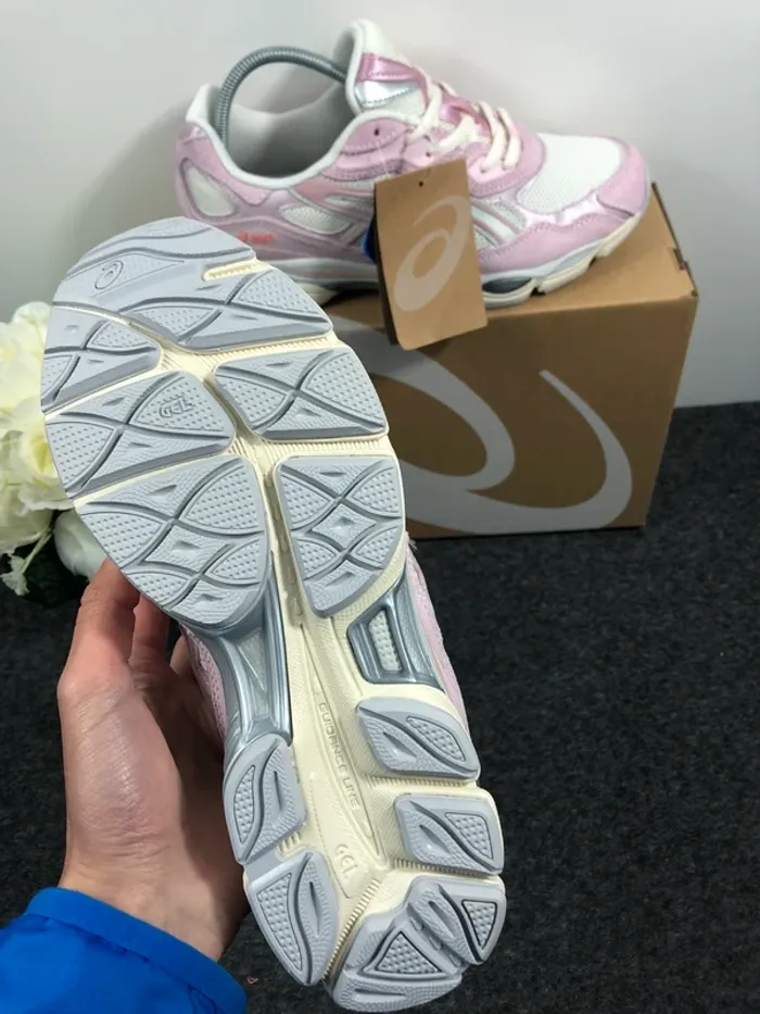 ASICS Gel NYC cream rose water taille 39 - photo numéro 8