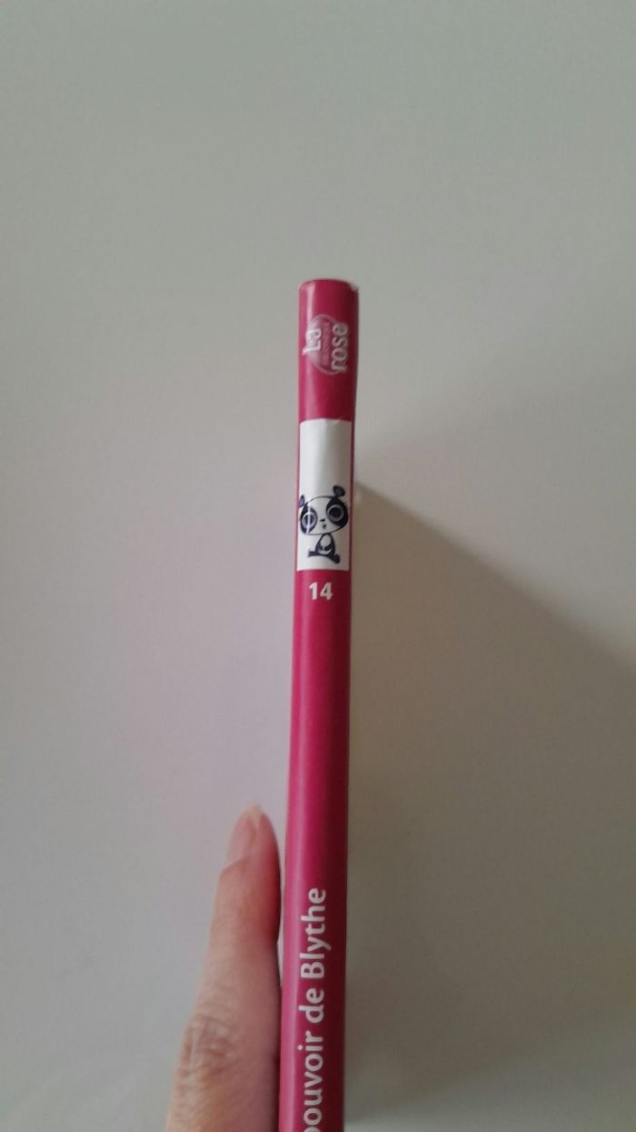 Livre de poche Littlest petshop n 14 - photo numéro 2