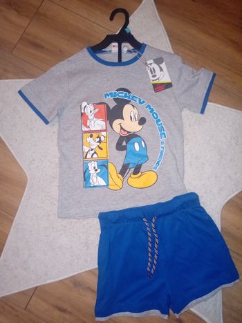 Ensemble disney Mickey 