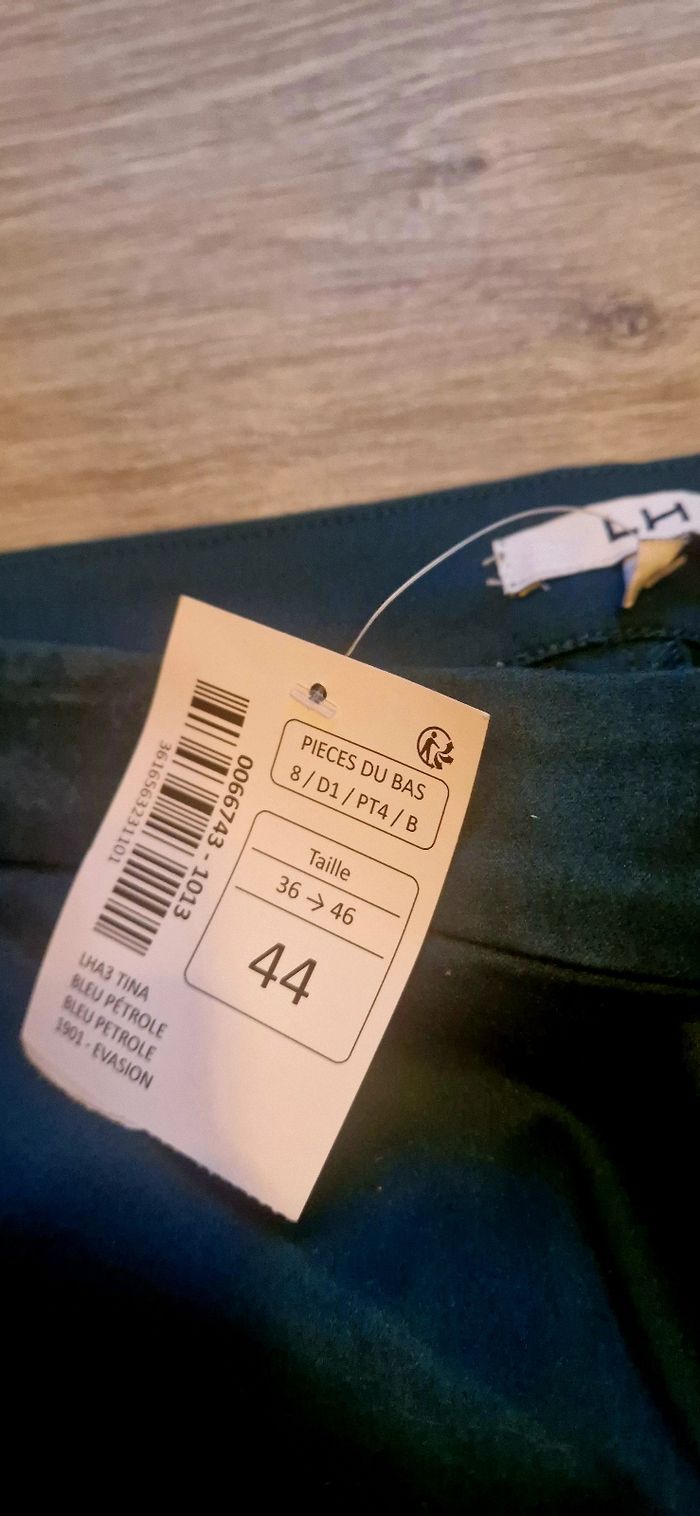 Pantalon vert neuf avec étiquette - photo numéro 2