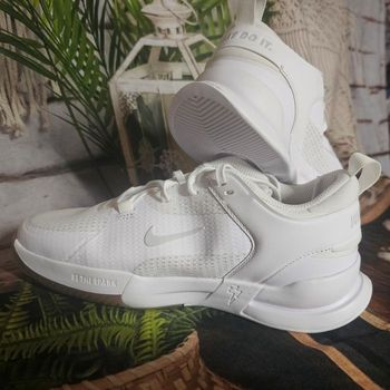 Basket Nike Giannis Immortality 3 - Blanches - Taille 38.5 (Neuves)