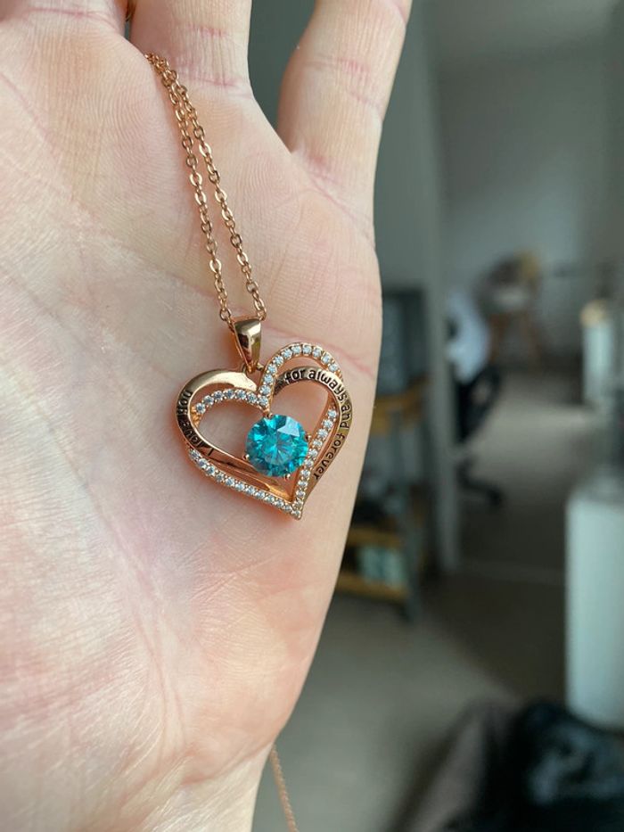 Collier marque CDE Crystal plaqué or rose