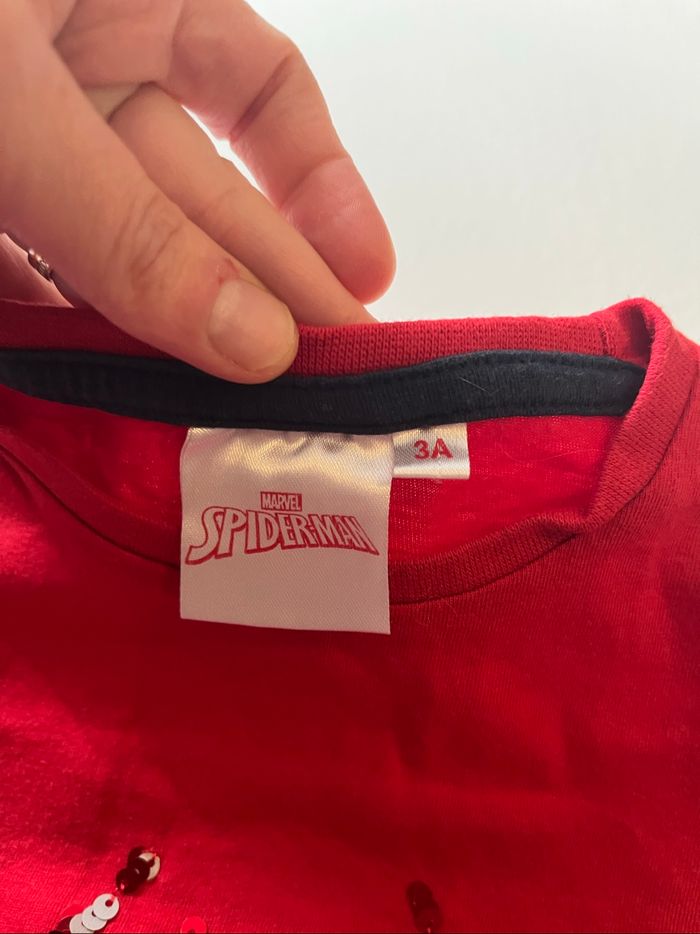 Tee shirt à sequins Spiderman 3 ans - photo numéro 3