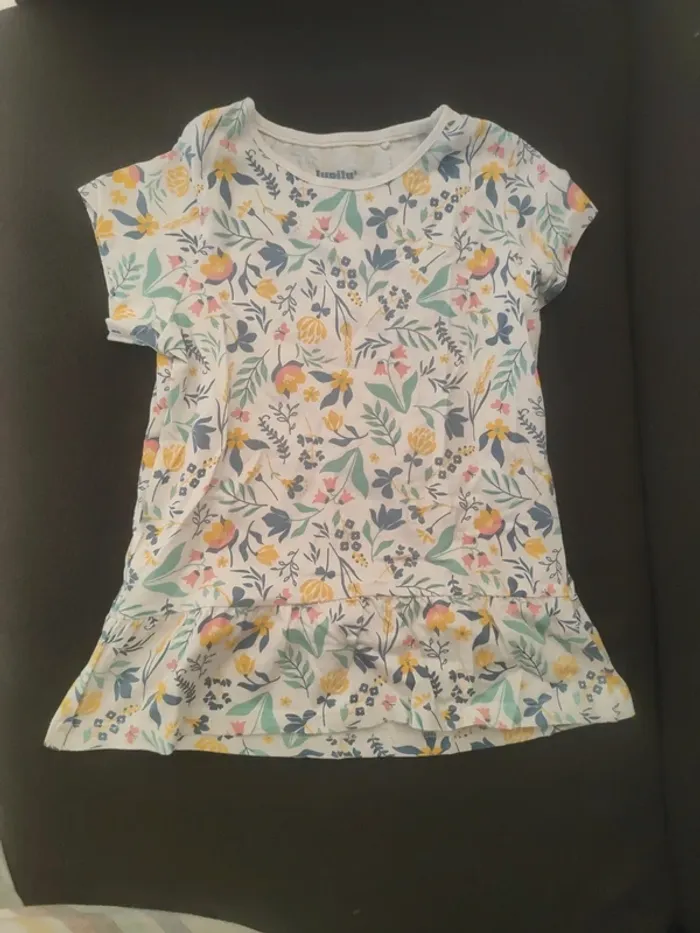 Tee shirt à fleur