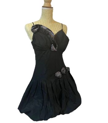 Robe de soirée noir a fleurs femme Taille XS