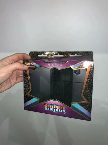 Coffret Polthégeist - Collection Folle Aventure avec Pin's 2021