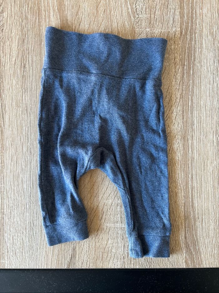 Lot 5 pantalons coton 1-2 mois H&M - photo numéro 5