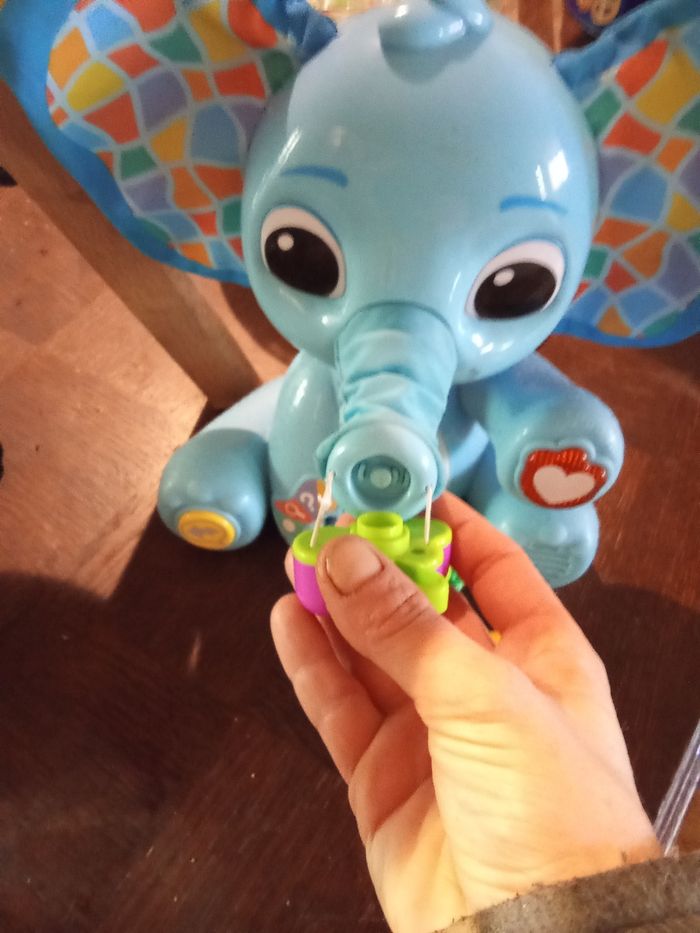 Éléphant interactif - photo numéro 2