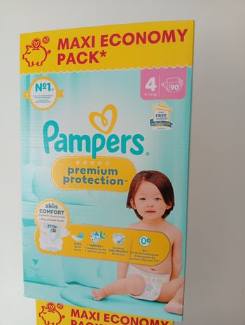 Couches pampers premium 4