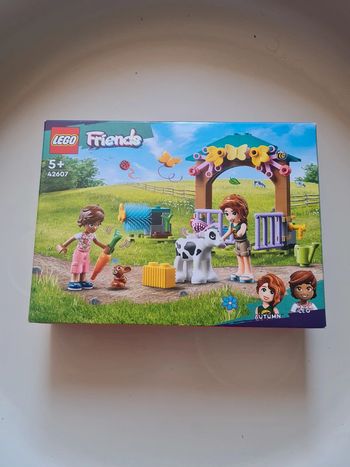 Lego friends 42607 - l'étable du veau - neuf