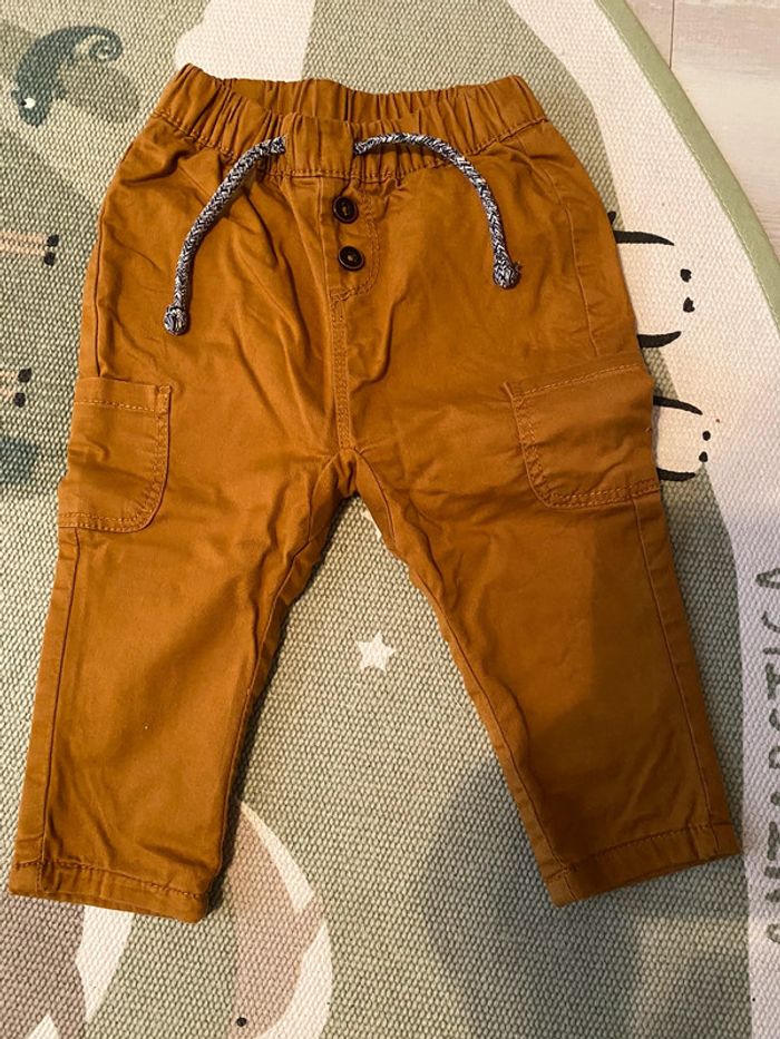 Pantalon tape à l’œil 6 mois