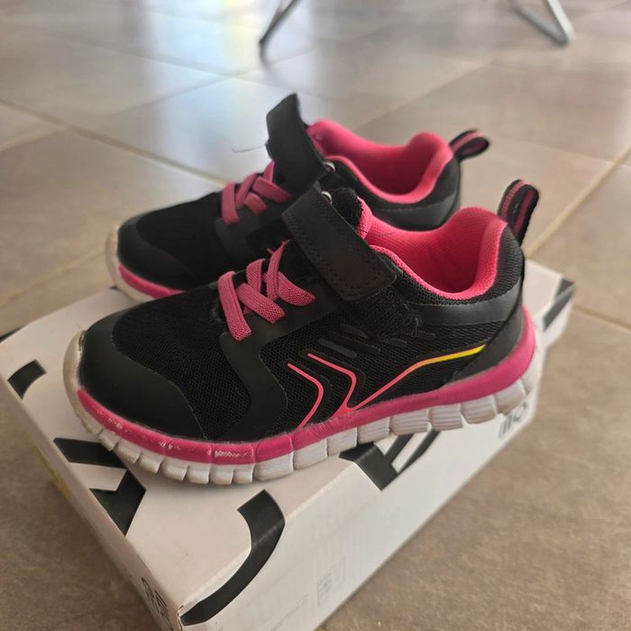 Paire de basket 27 - photo numéro 2
