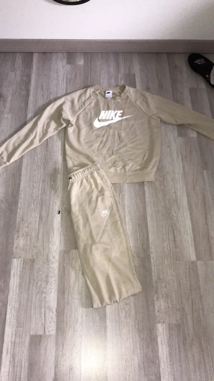 Ensemble Nike - photo numéro 2