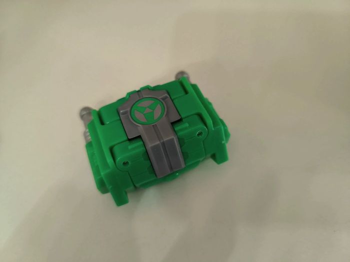 McDonald's happy meal jeu Bakugan - photo numéro 3