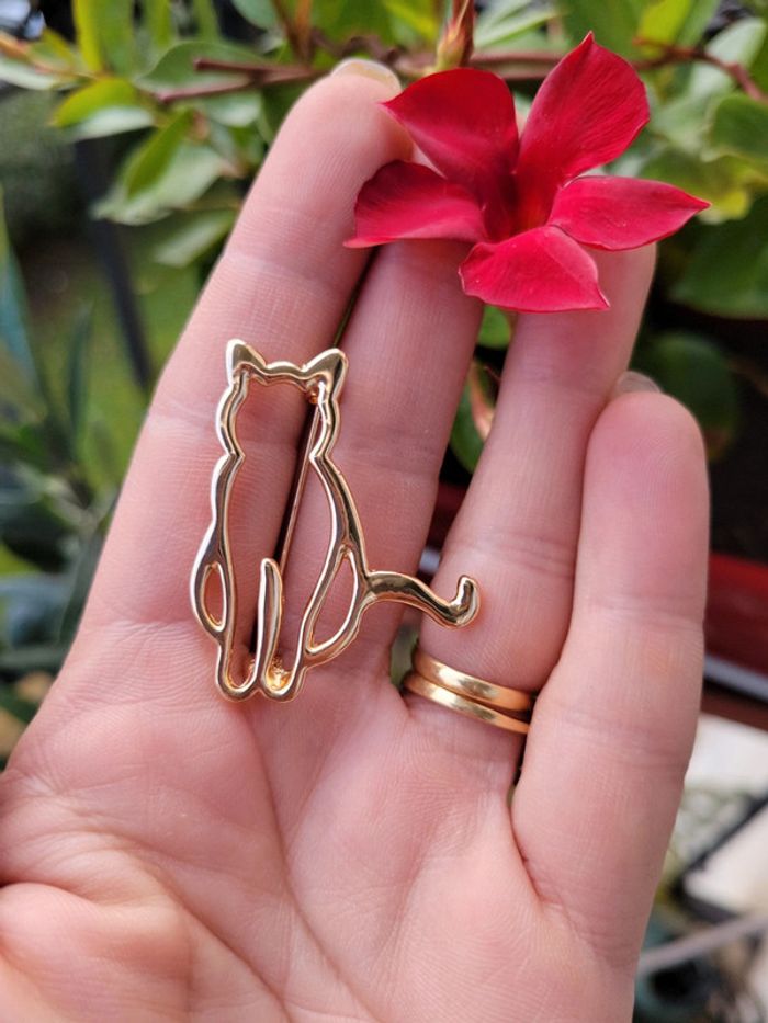 Broche chat 🐱 acier doré - photo numéro 4
