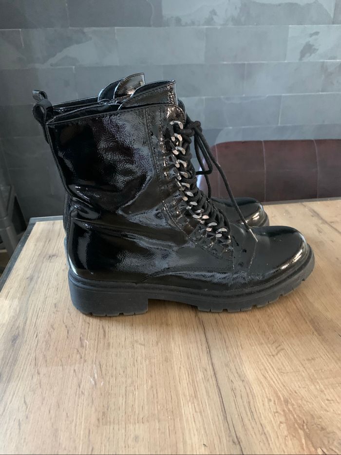 Bottines noires vernies - pointure 40 - photo numéro 2