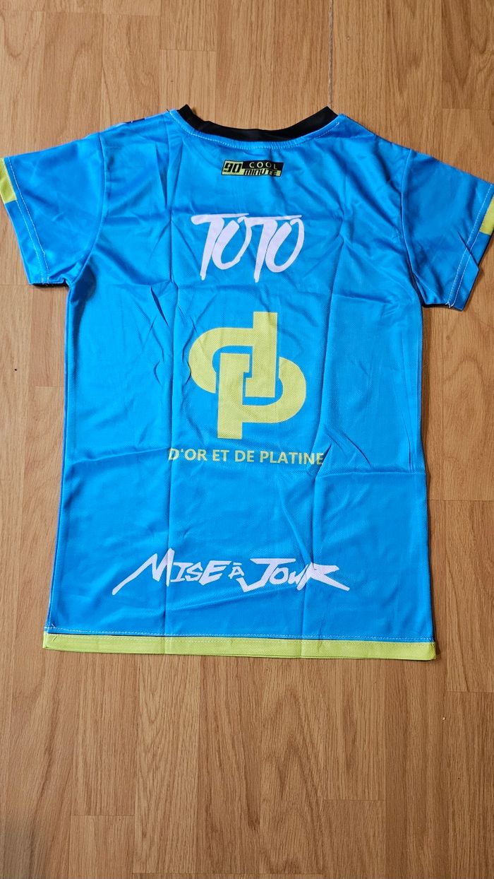 Maillot Jul "D'Or et de platine" Taille 12 ans neuf - photo numéro 2