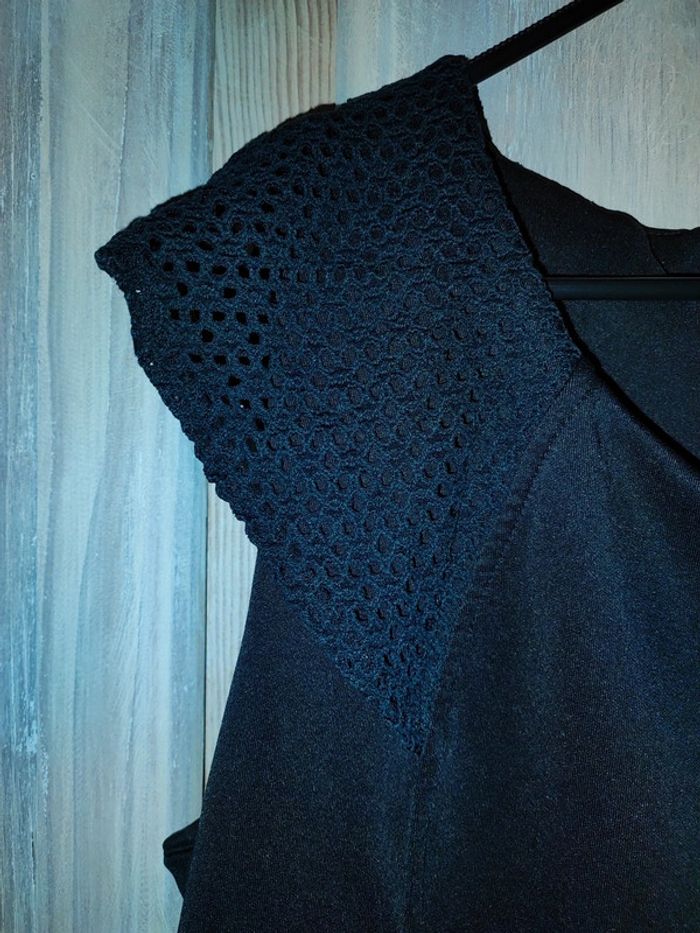 Petite robe noire - photo numéro 3
