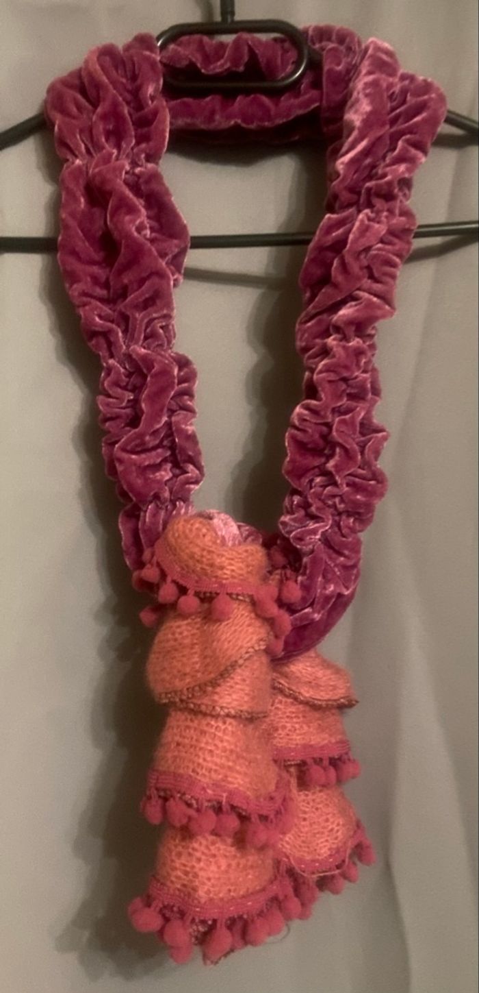 Echarpe velours rose/violette et corail