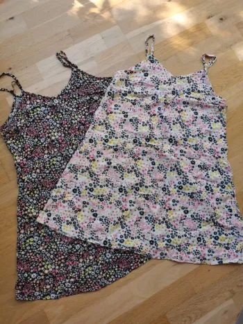Lot de 2 robes à fines bretelles