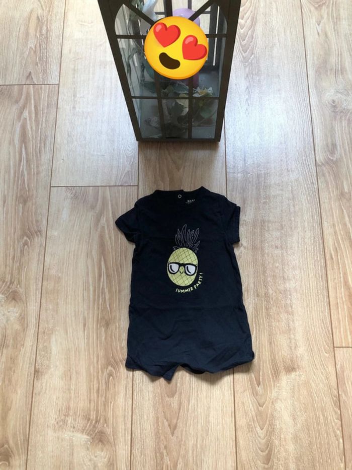 Barboteuse 6mois Kiabi collection 2021 état neuf