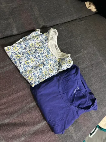 Lot de deux tee shirt XS