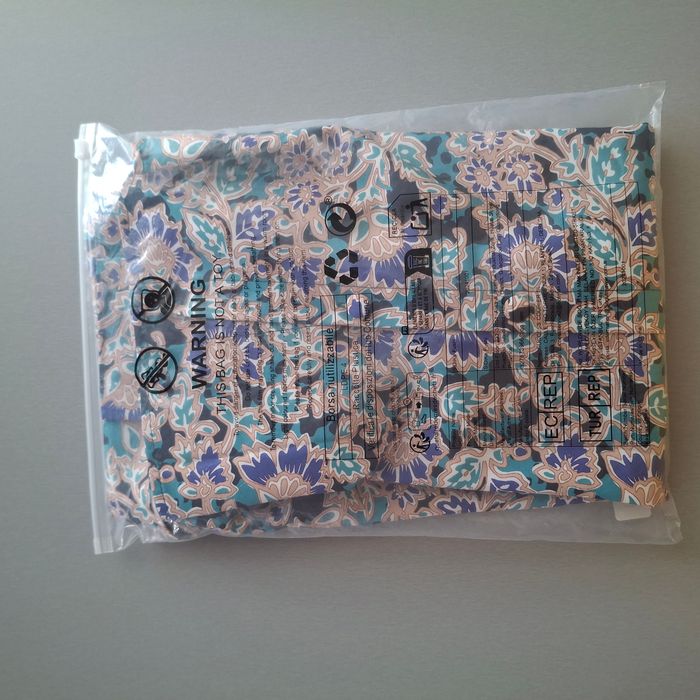 Chemise à motif floral multicolore pour femme - à maches longues - Taille S - NEUF - photo numéro 2