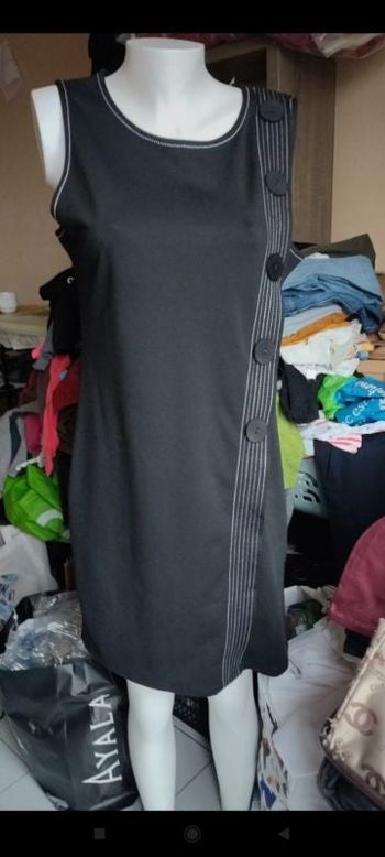 #kytie42femme robe 👗 sans manche taille 42